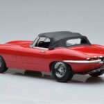 Jaguar E-Type Series 1 Roadster Rouge KK-Scale 1:18 - image 5 of 6