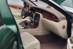 Jaguar XJ6 X350 Racing Vert Almost Real 1:18 810502 Métal — image 9 sur 13