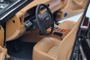 Jaguar XJ6 XJ40 Ebony Noir Almost Real 1:18 810543 Métal — image 8 sur 11