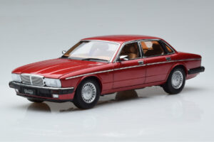 Jaguar XJ6 XJ40 Flamenco Rouge Almost Real 1:18