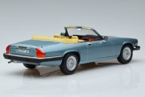 Jaguar XJS V12 Cabriolet Bleu Clair Métallisé Norev 1:18 182635 Métal — image 2 sur 6