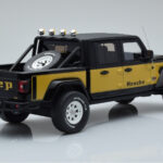 Jeep Gladiator Honcho Noir GT Spirit 1:18 - image 2 of 6