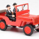 Jeep Willys Tintin 2 Figurines UT Models 1:18 - image 4 of 6