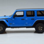 Jeep Wrangler Rubicon 392 Bleu GT Spirit 1:18 - image 3 of 6