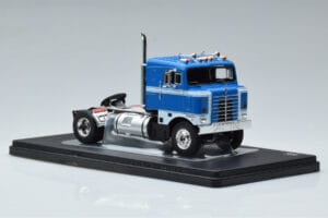 Kenworth Bullnose Bleu IXO 1:43 TR154 Métal — image 4 sur 6