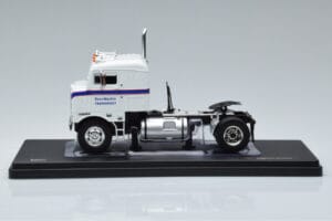 Kenworth Bullnose Ross Mackie Transport Blanc IXO 1:43 TR063 Métal — image 3 sur 6