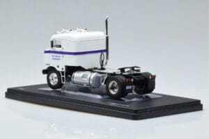Kenworth Bullnose Ross Mackie Transport Blanc IXO 1:43 TR063 Métal — image 5 sur 6