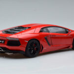 Lamborghini Aventador LP700-4 Andromeda Rouge AUTOart 1:18 - image 3 of 10