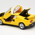 Lamborghini Countach LP 5000 Quattrovalvole Jaune Kyosho 1:18 08320Y - image 5 of 8