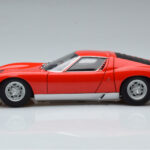 Lamborghini Miura SV Rouge AUTOart 1:18 - image 5 of 8