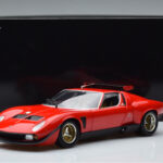 Lamborghini Miura SVR Rouge Kyosho 1:18 - image 9 of 9