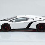 Lamborghini Veneno Blanc AUTOart 1:18 - image 5 of 8