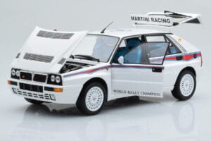 Lancia Delta HF Integrale 6 Blanc Kyosho 1:18 08344E Métal — image 2 sur 8