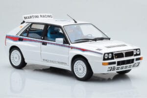 Lancia Delta HF Integrale 6 Blanc Kyosho 1:18 08344E Métal — image 6 sur 8