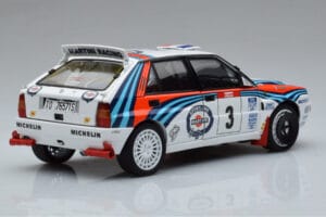 Lancia Delta HF Integrale Evoluzione #3 D. Auriol / B. Occelli Tour de Corse 1992 Kyosho 1:18 08348H Métal — image 3 sur 9