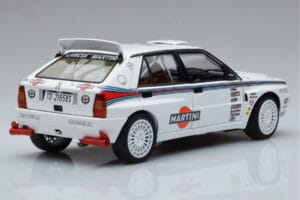 Lancia Delta HF Integrale Evoluzione Test Car Kyosho 1:18 08348G Métal — image 3 sur 9