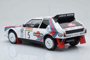 Lancia Delta S4 #5 M. Biasion / T. Siviero Rally San Remo 1986 IXO 1:18 18RMC130B Métal — image 5 sur 6
