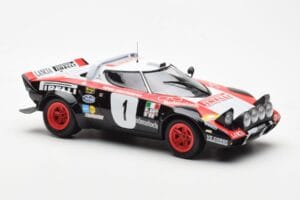 Lancia Stratos HF #1 Lancia Pirelli W. Rohrl / C. Geistdorfer Winners Dynabit Saarland Rallye 1978 Minichamps 1:18 155781701  — image 4 sur 6