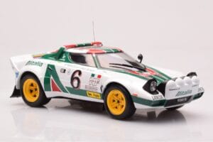 Lancia Stratos HF #6 B. Waldegård / H. Thorszelius Rally Monte Carlo 1976 IXO 1:18 18RMC162B Métal — image 4 sur 6