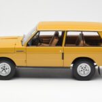 Land Rover Range Rover Classic Jaune Almost Real 1:18 - image 4 of 8