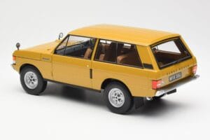 Land Rover Range Rover Classic Jaune Almost Real 1:18 ALM810103 Métal — image 7 sur 8