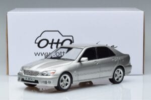 Lexus IS200 XE10 Argent Otto 1:18 OT991 Résine — image 6 sur 6