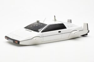 Lotus Esprit Type 79 James Bond The Spy Who Loved Me Submarine Blanc AUTOart 1:18 75306
