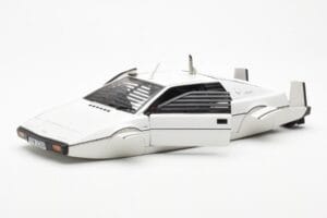 Lotus Esprit Type 79 James Bond The Spy Who Loved Me Submarine Blanc AUTOart 1:18 75306 Métal — image 8 sur 8