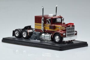 Marmon CHDT Rouge Or IXO 1:43 TR157 Métal — image 4 sur 6