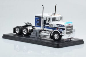 Marmon CHDT Blanc Bleu IXO 1:43 TR083 Métal — image 3 sur 4