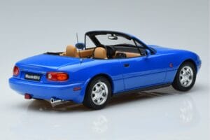 Mazda MX-5 NA Bleu Otto 1:18 OT934 Résine — image 2 sur 6