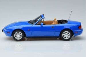 Mazda MX-5 NA Bleu Otto 1:18 OT934 Résine — image 3 sur 6