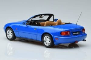 Mazda MX-5 NA Bleu Otto 1:18 OT934 Résine — image 5 sur 6