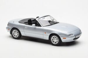 Mazda MX-5 NA Argent Norev 1:18 188023 Métal — image 5 sur 7