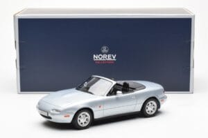 Mazda MX-5 NA Argent Norev 1:18 188023 Métal — image 7 sur 7