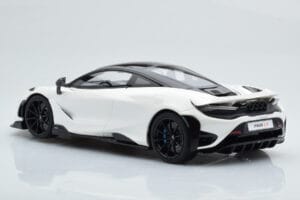 McLaren 765LT Blanc GT Spirit 1:18 GT861 Résine — image 5 sur 6