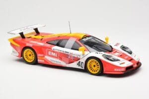 McLaren F1 GTR #40 J. O'Rourke / M. Sugden / P. Auberlein EMI 24 Hours of Le Mans 1996 UT Models 1:18 39820 Métal — image 4 sur 6