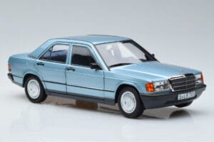 Mercedes 190E W201 Bleu Clair Norev 1:18 183828 Métal — image 5 sur 7