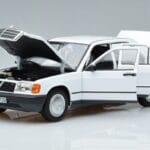Mercedes 190 E W201 Blanc Norev 1:18 183820 Métal - image 2 of 7