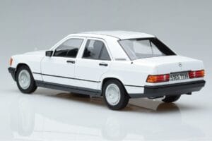 Mercedes 190 E W201 Blanc Norev 1:18 183820 Métal — image 6 sur 7