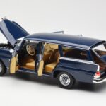 Mercedes 200 Universal W115 Bleu Norev 1:18 183599 - image 5 of 8