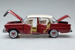 Mercedes 200 W110 Rouge Norev 1:18 183706 Métal — image 4 sur 7