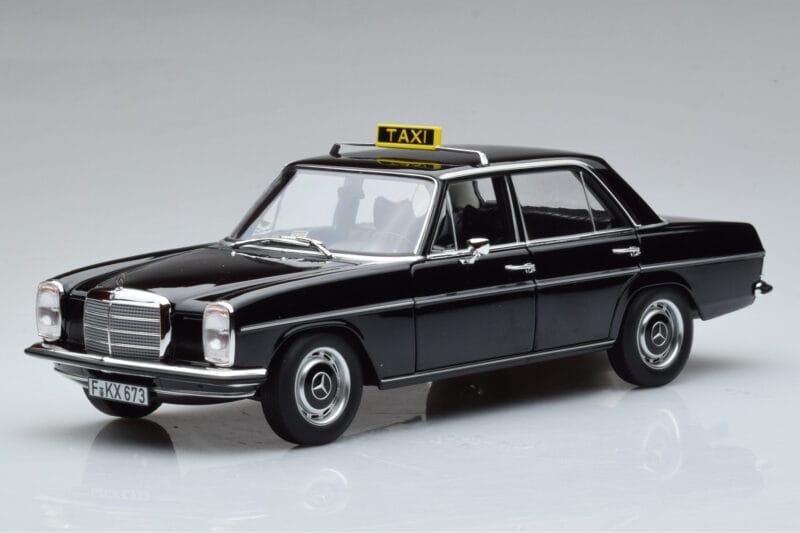 Mercedes 200 W115 Taxi Norev 1:18 183776 Métal