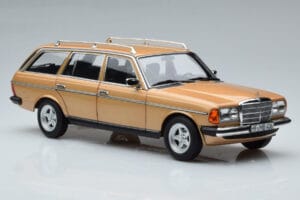 Mercedes 200T S123 AMG Package Beige Norev 1:18 183739 Métal — image 6 sur 9