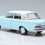 Mercedes 220 S W111 Bleu Norev 1:18 183920 Métal - image 6 of 7