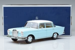 Mercedes 220 S W111 Bleu Norev 1:18 183920 Métal — image 7 sur 7