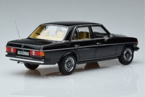 Mercedes 230E W123 Édition Limitée Norev 1:18 183711 Métal — image 3 sur 8