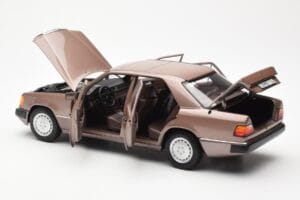 Mercedes 230E W124 Rosewood Metallic Édition Concessionnaire Norev 1:18 B66040697 Métal — image 5 sur 8