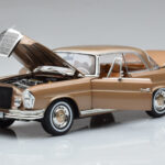 Mercedes 250 SE Coupe W111 Or Métallisé Norev 1:18 - image 2 of 7