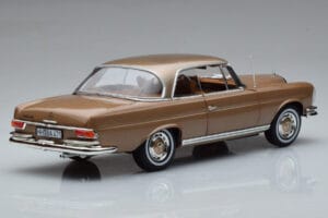 Mercedes 250 SE Coupe W111 Or Métallisé Norev 1:18 183759 Métal — image 3 sur 7